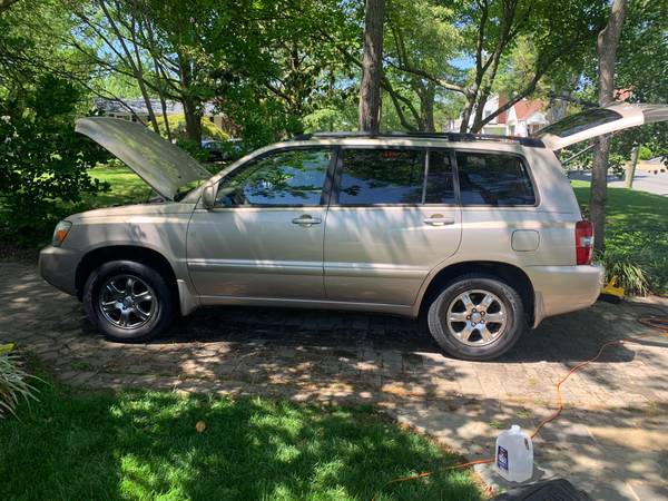 2005 Toyota Highlander 4x4 V6 w/3rd Row Seat Only 97k Miles - cars for sale in Arlington, District Of Columbia