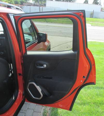 MUST SEE!*2015 JEEP RENEGADE"LATITUDE"*4X4*LIKE NEW*RUST... for sale in Waterford, MI – photo 21