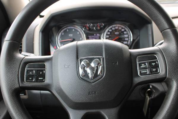 2012 Ram 2500 4WD Crew Cab 149 ST Holiday Special for sale in Burbank, IL – photo 11