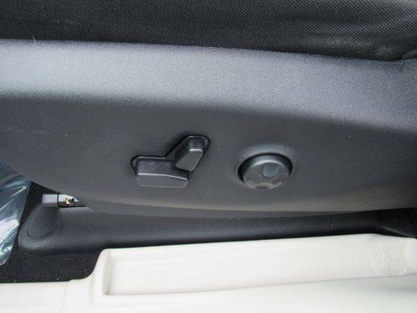 2017 Chrysler Pacifica Touring for sale in West Seneca, NY – photo 24