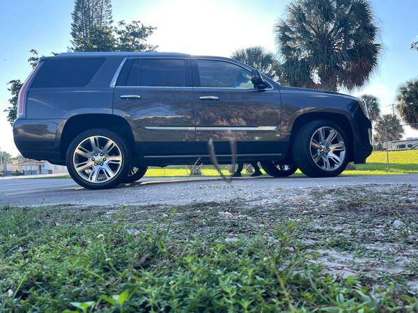 2015 Cadillac Escalade - - by dealer - vehicle for sale in Margate, FL – photo 7