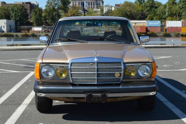 1981 Mercedes Benz 300D Sedan 103k Clean Title 1 Owner Runs Excellent for sale in Kearny, NY – photo 2