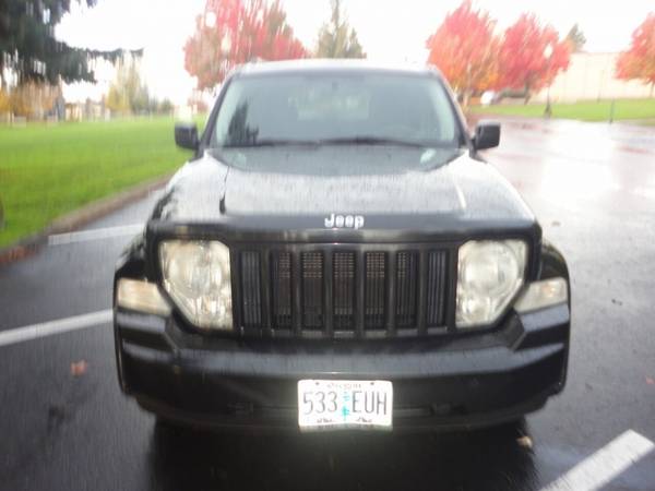 2009 Jeep Liberty Sport 4x4 4dr SUV - cars & trucks - by dealer -... for sale in Portland, OR – photo 5