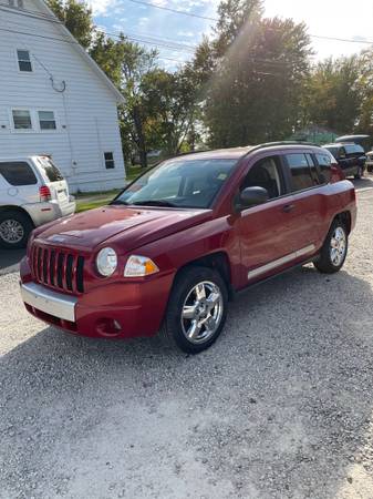 Fully Loaded 07 Jeep Compass 4x4 Limited for sale in Mansfield, OH – photo 2