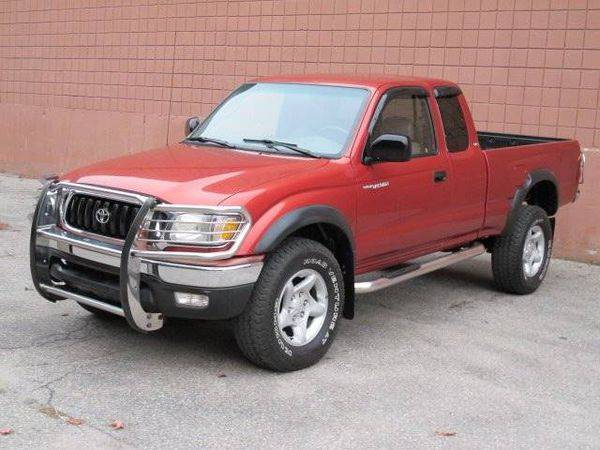 2003 Toyota Tacoma V6 2dr Xtracab 4WD SB 5 Speed Manual SR5 Pickup T for sale in Lawrence, MA – photo 2