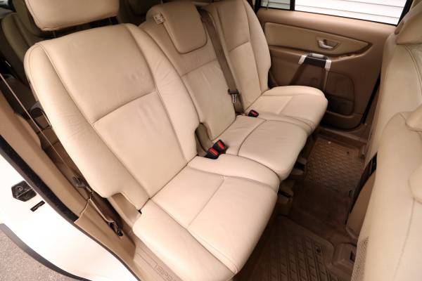 2010 Volvo XC90 3.2 AWD - heated leather, moonroof, 3rd row, financing for sale in Middleton, MA – photo 20