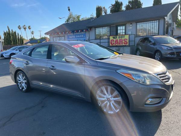 2012 Hyundai Azera Loaded 82k Miles Gas Saver HUGE SALE - cars for sale in CERES, CA