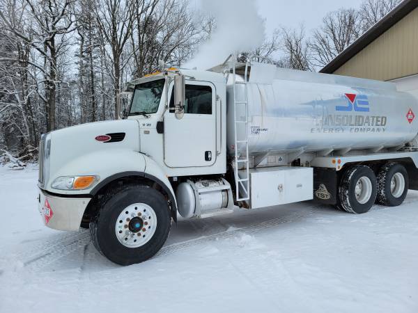 2009 340 Peterbilt bulk fuel delivery truck - - by for sale in Newfolden, MN – photo 2