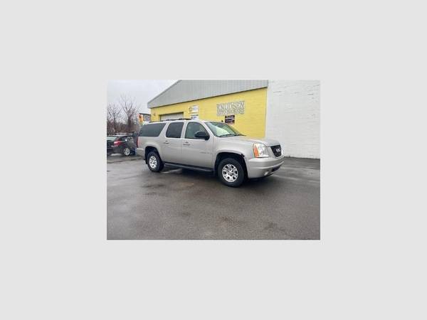 2007 GMC Yukon XL 4WD 4dr 1500 SLT - - by dealer for sale in Rome, NY – photo 2