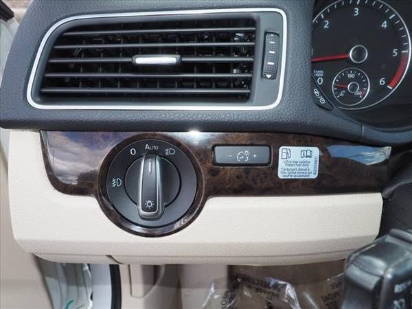 2014 Volkswagen Passat TDI SEL Premium for sale in Beaverton, OR – photo 23