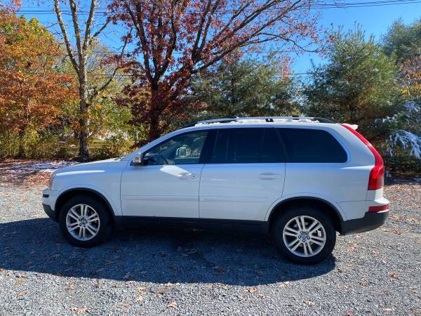 2011 Volvo XC90 - cars & trucks - by owner - vehicle automotive sale for sale in Rehoboth, RI – photo 3