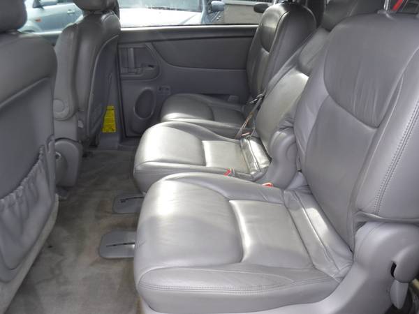 2009 Toyota Sienna LE 8 passenger for sale in New Port Richey , FL – photo 8