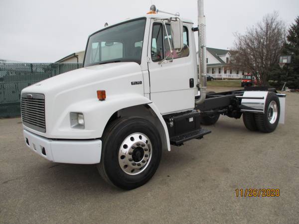 2000 Freightliner FL70 Cab&Chassis 8.3 Cummins 1 Owner Low Miles -... for sale in Jordan, MN – photo 2