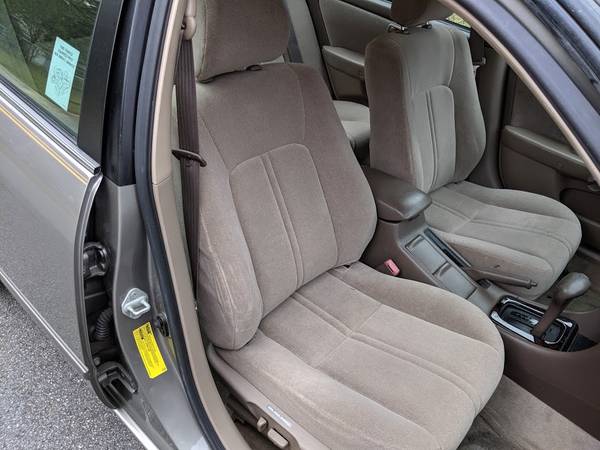 ONLY 48,000 MILES- OWNED BY A RETIREE -TOYOTA CAMRY XLE - SIDE AIRBAGS for sale in Powder Springs, TN – photo 17