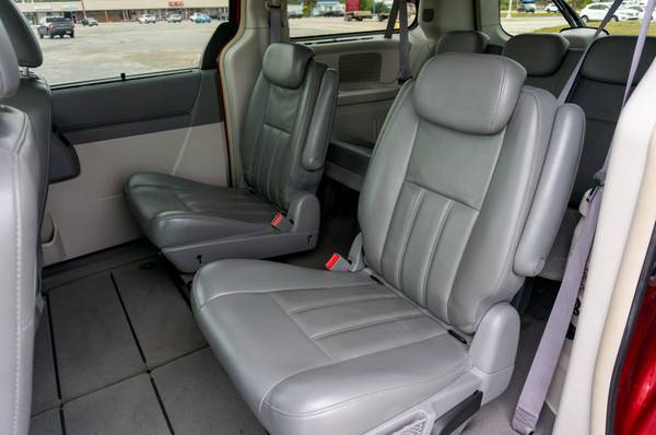 2010 Chrysler Town & Country Touring - - by dealer for sale in North Fort Myers, FL – photo 10