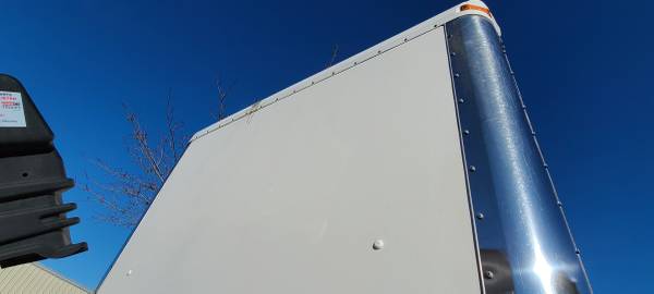2012 Isuzu NRR 24 foot box truck 19500GWV for sale in Eugene, OR – photo 9