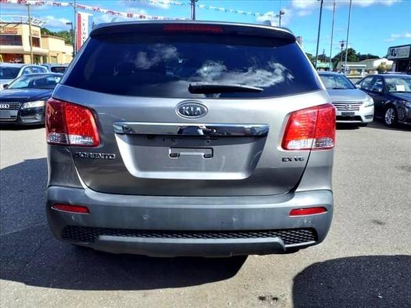 2011 Kia Sorento EX V6 4WD - - by dealer - vehicle for sale in Other, NY – photo 5