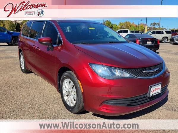 2017 Chrysler Pacifica Touring - - by dealer - vehicle for sale in Pueblo, CO