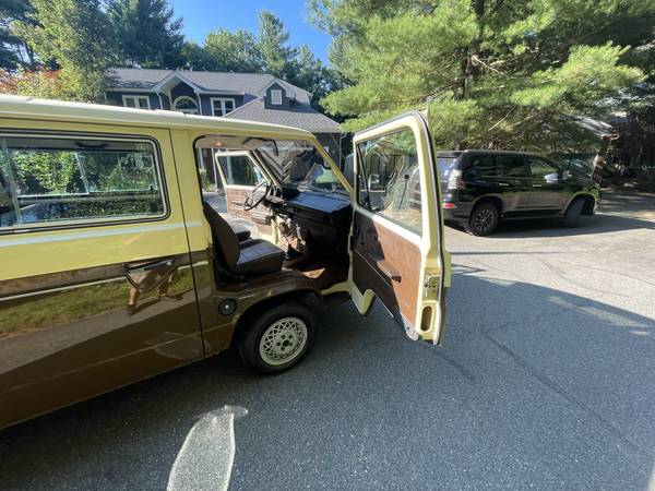 Volkswagen Vanagon L 1982 Station Wagon 1982 - LOWERED PRICE! for sale in Shrewsbury, MA – photo 4
