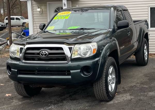 2009 Toyota Tacoma SRS 5-speed manual w/Clean title & warranty for sale in Attleboro, RI