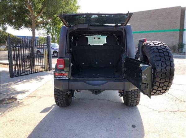 2011 Jeep Wrangler Unlimited Unlimited Rubicon Sport Utility 4D for sale in Fresno, CA – photo 9