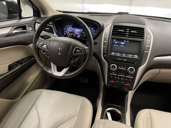 2017 Lincoln MKC Premiere - - by dealer - vehicle for sale in Akron, OH – photo 8
