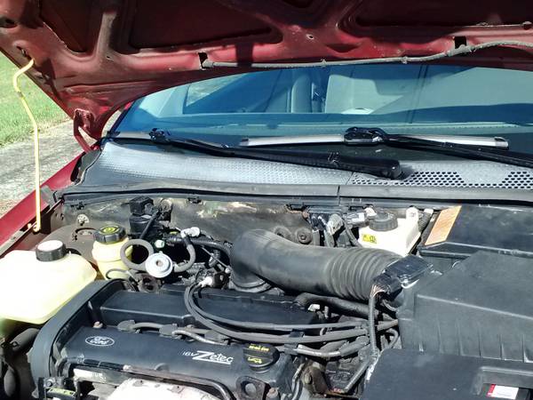 03 Ford Focus SE Wagon 4D One Owner for sale in Bethlehem, PA – photo 5