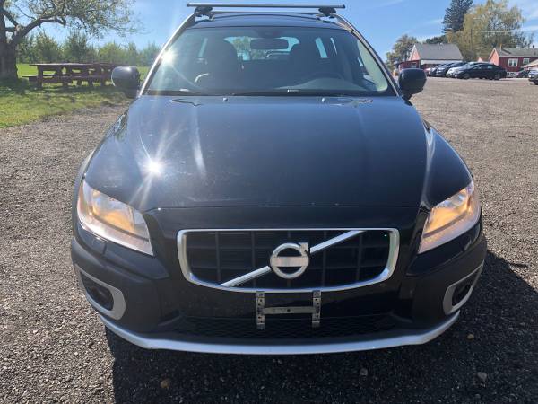 2010 Volvo XC70 Cross Country Wagon AWD Excellent Shape for sale in West Barnstable, MA – photo 3
