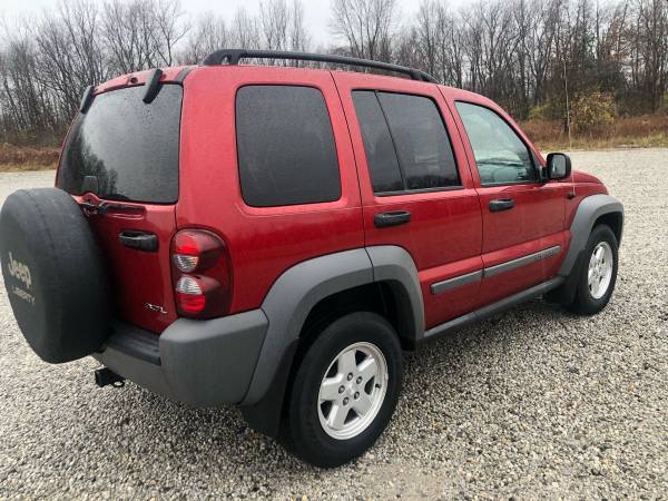 2005 Jeep Liberty Sport 4X4 Low Miles - cars & trucks - by owner -... for sale in North Canton, OH – photo 4