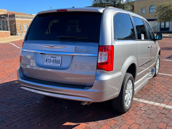 2016 Chrysler Van/Handicap for sale in Marshall, TX – photo 2
