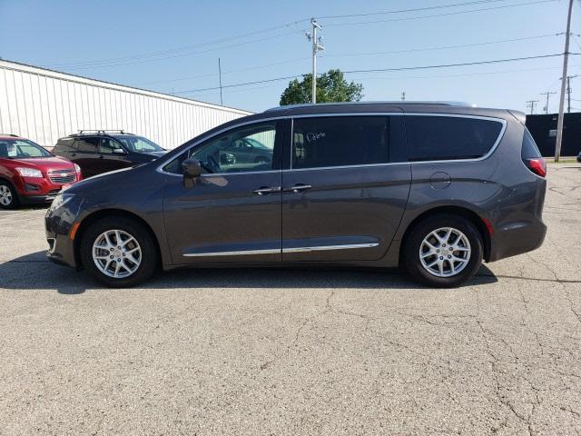 2020 Chrysler Pacifica Touring-L for sale in Monroe, WI – photo 3