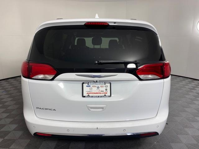 2017 Chrysler Pacifica Touring-L for sale in Other, IL – photo 4