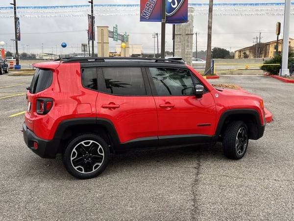 2016 Jeep Renegade Trailhawk - - by dealer - vehicle for sale in San Antonio, TX – photo 5
