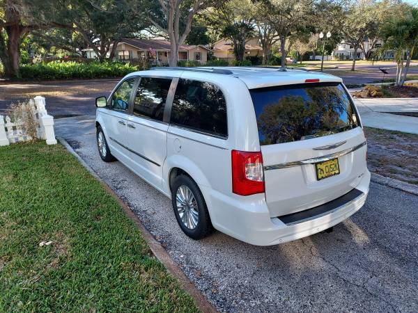 2016 Chrysler Town & Country Touring for sale in SAINT PETERSBURG, FL – photo 11