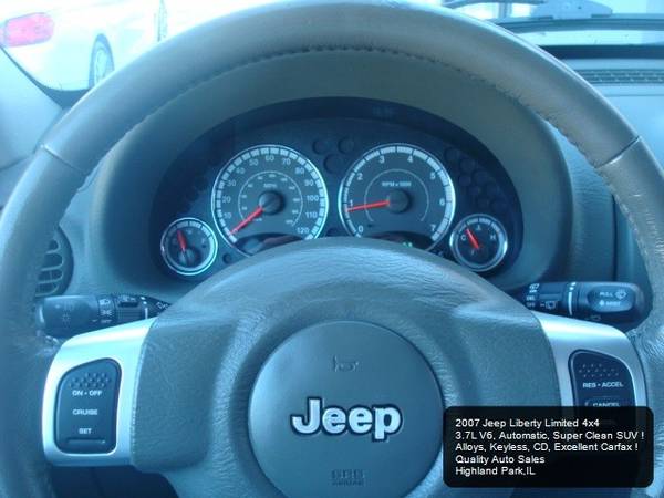 2007 Jeep Liberty Limited 4WD - - by dealer - vehicle for sale in Highland Park, IL – photo 12