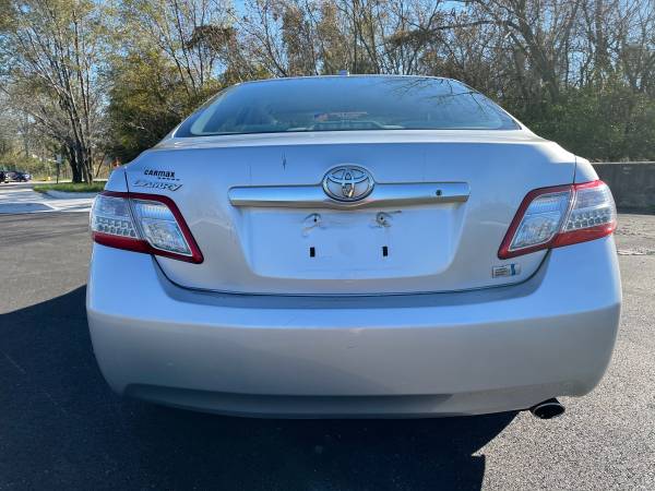 2010 Toyota Camry Hybrid - cars & trucks - by owner - vehicle... for sale in Silver Spring, District Of Columbia – photo 5
