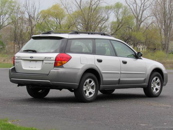 2007 Subaru Outback 2 5i Wagon - CLEAN! - - by dealer for sale in Jenison, MI – photo 8
