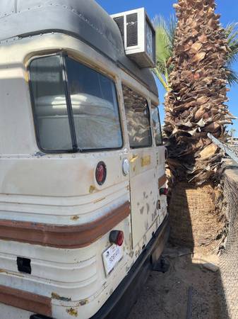 1968 international superior coach school bus motorhome - cars & for sale in Desert Hot Springs, CA – photo 7