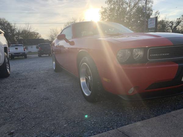 2014 Dodge Challenger - cars & trucks - by owner - vehicle... for sale in Emporia, VA – photo 3