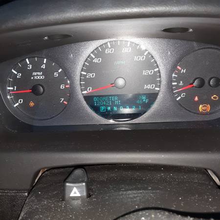 2009 Chevy Impala 121,000 miles, good running condition, good tires... for sale in Des Moines, IA – photo 5