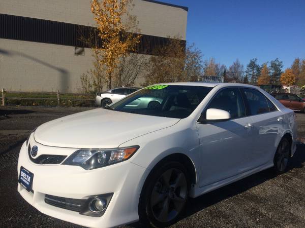 2014 Toyota Camry L / 35 MPG for sale in Anchorage, AK