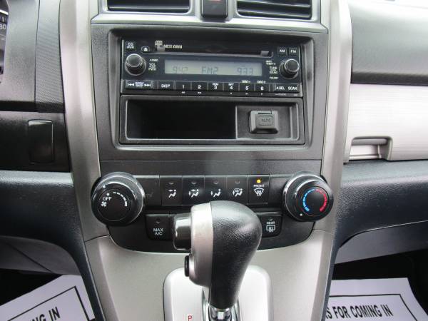 2011 Honda CR-V 2WD 5dr LX with 160-watt AM/FM stereo w/CD player for sale in Hayward, CA – photo 20