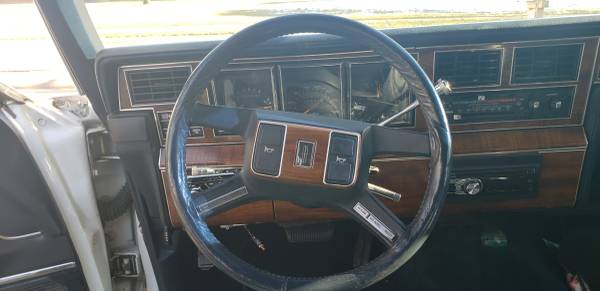 1989 Lincoln Town Car - cars & trucks - by owner - vehicle... for sale in Warren, MI – photo 18