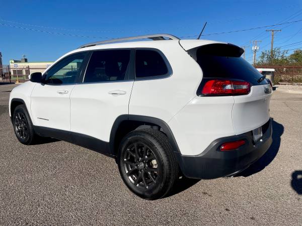 2016 Jeep Cherokee Latitude - - by dealer - vehicle for sale in Albuquerque, NM – photo 8