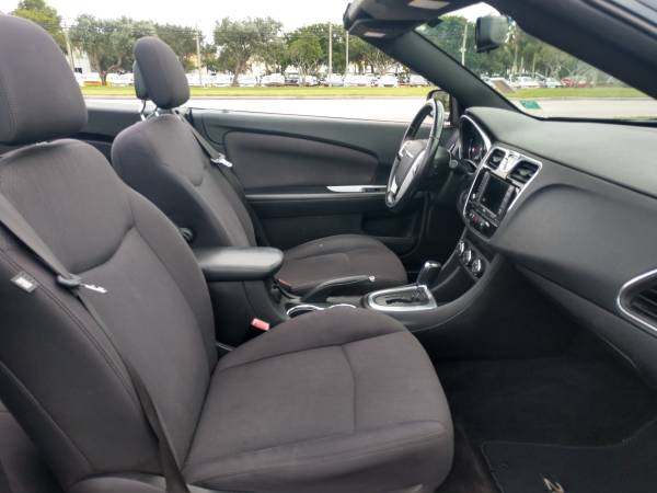 2013 CHRYSLER 200 CONVERTIBLE 75K MILES ($1000 DOWN WE FINANCE ALL) for sale in Pompano Beach, FL – photo 18