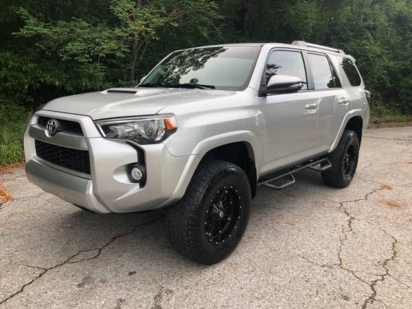 2015 Toyota 4Runner 4WD 4dr V6 Trail Premium (Natl) suv Silver for sale in Fayetteville, AR – photo 3