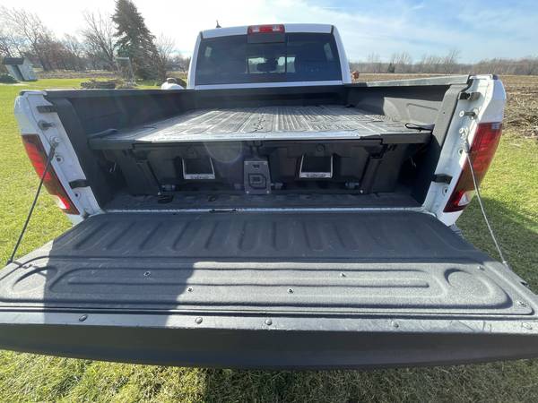 2017 Ram 1500 - overland base for sale in Other, MI – photo 5