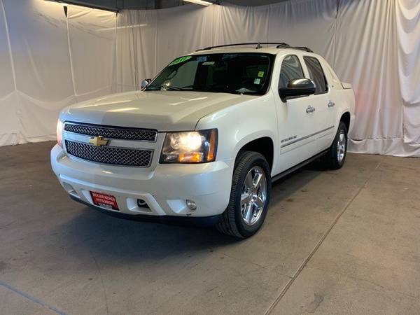 2012 Chevrolet Avalanche 1500 4x4 4WD Chevy Truck LTZ Crew Cab for sale in Tigard, OR – photo 2