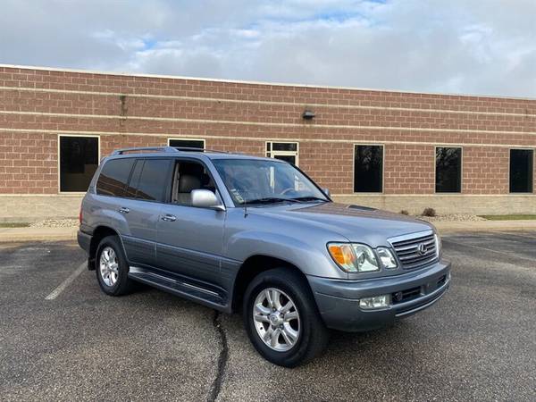 2004 Lexus LX 470: 4 Wheel Drive 3rd Row Seating SUNROOF for sale in Madison, WI – photo 3