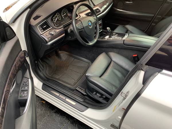 2013 BMW 550i GT - LOADED/CLEAN HISTORY/WELL MAINTAINED/NEW TIRES for sale in Peachtree Corners, GA – photo 16